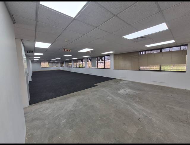 297M² OFFICE TO LET IN WOODMEAD
